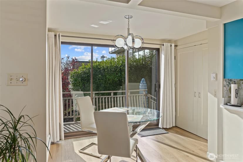 Property photo for 561 Lee Street, Seattle photo 16