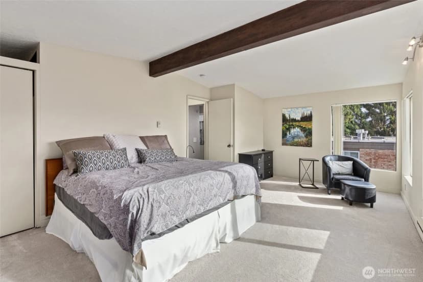 Property photo for 561 Lee Street, Seattle photo 19