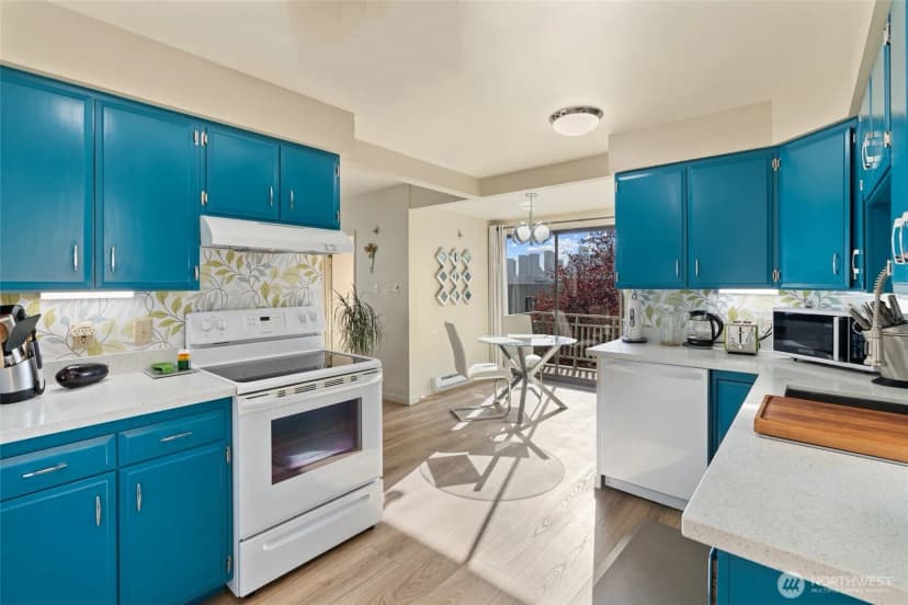 Property photo for 561 Lee Street, Seattle photo 15