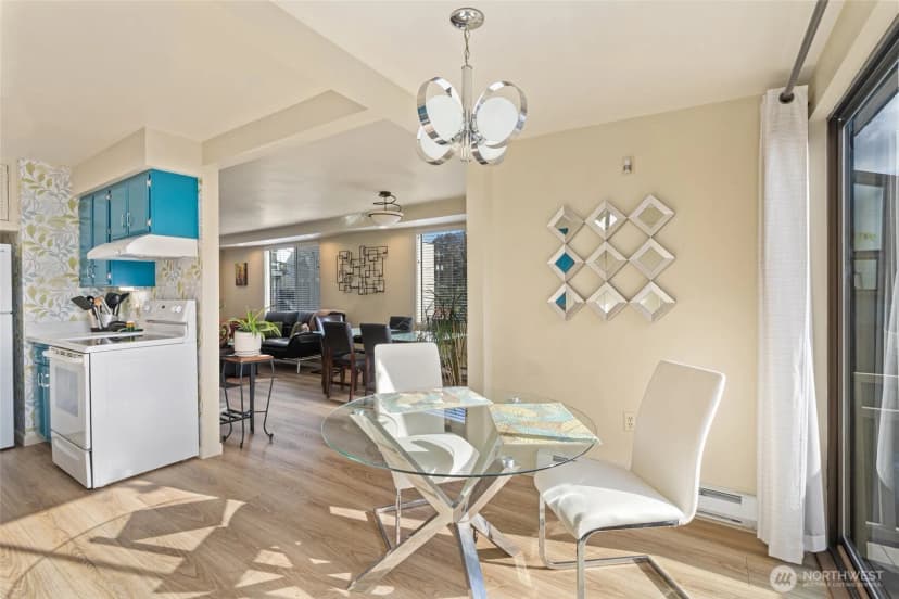 Property photo for 561 Lee Street, Seattle photo 10
