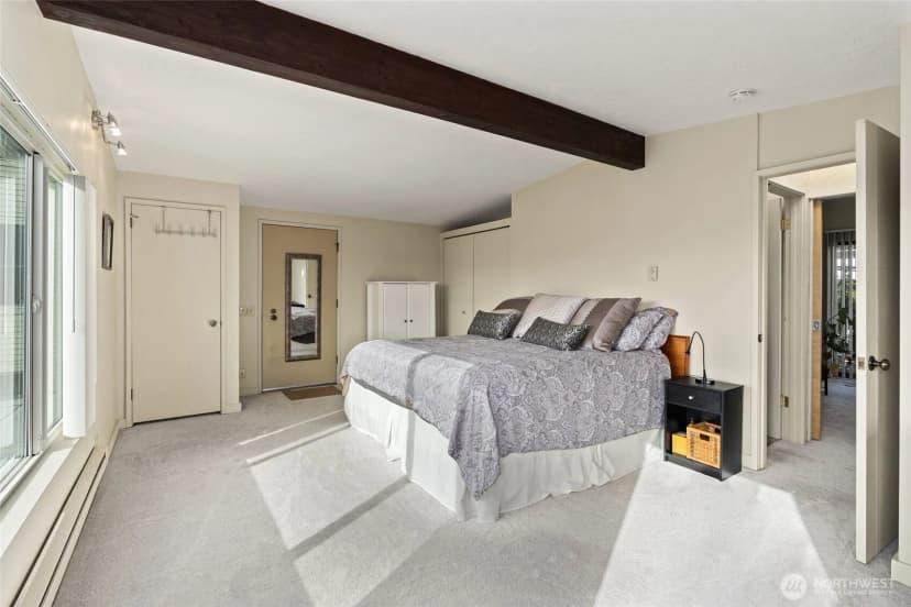 Property photo for 561 Lee Street, Seattle photo 20