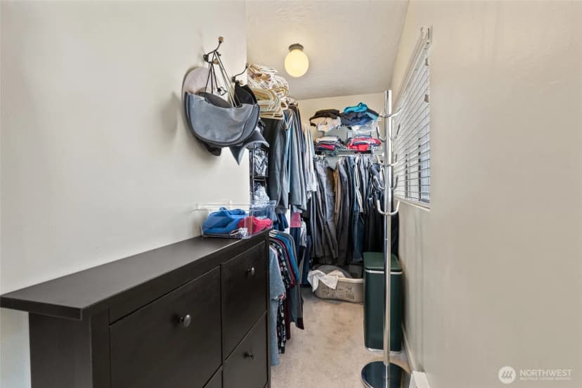 Property photo for 561 Lee Street, Seattle photo 24