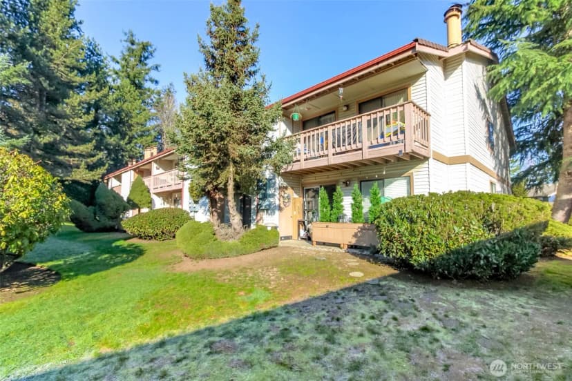 Property photo for 17311 119th Ln Se J#3, Renton photo 7