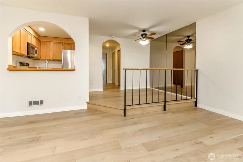 Property photo for 17311 119th Ln Se J#3, Renton photo 9