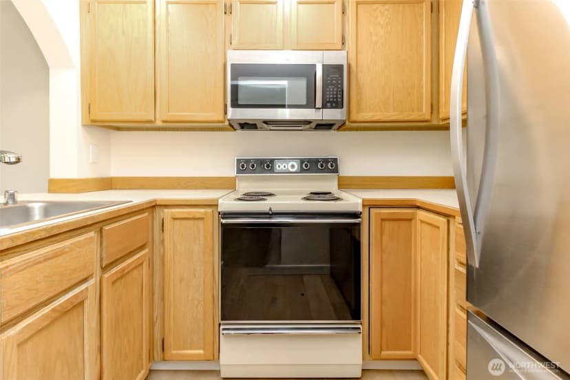 Property photo for 17311 119th Ln Se J#3, Renton photo 11