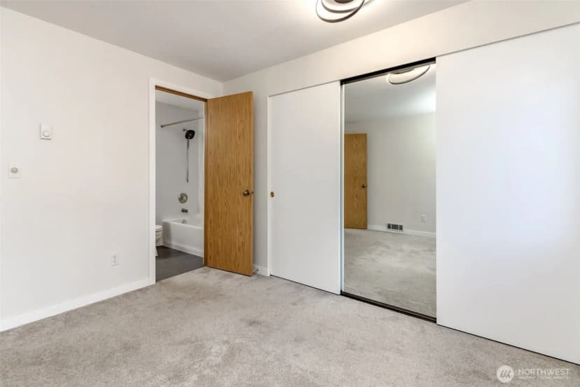 Property photo for 17311 119th Ln Se J#3, Renton photo 21