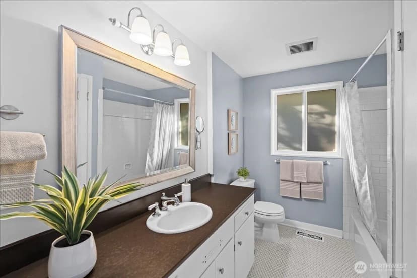 Property photo for 2535 154th Avenue Se, Bellevue photo 18