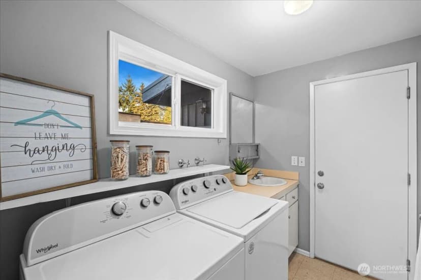 Property photo for 2535 154th Avenue Se, Bellevue photo 11