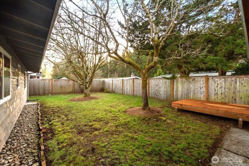 Property photo for 2535 154th Avenue Se, Bellevue photo 25