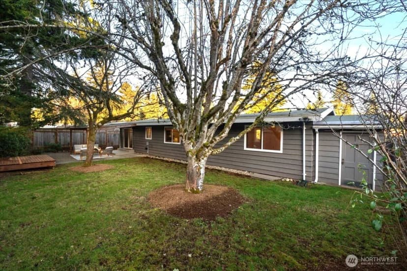 Property photo for 2535 154th Avenue Se, Bellevue photo 26