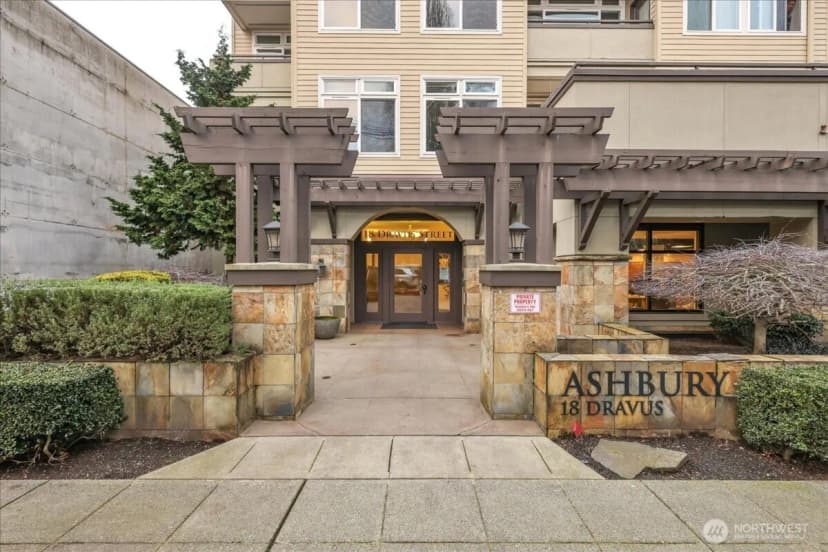 Property photo for 18 Dravus Street #207, Seattle photo 32
