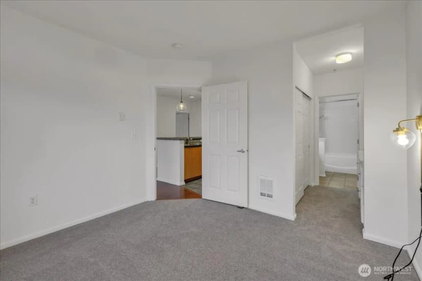 Property photo for 18 Dravus Street #207, Seattle photo 14