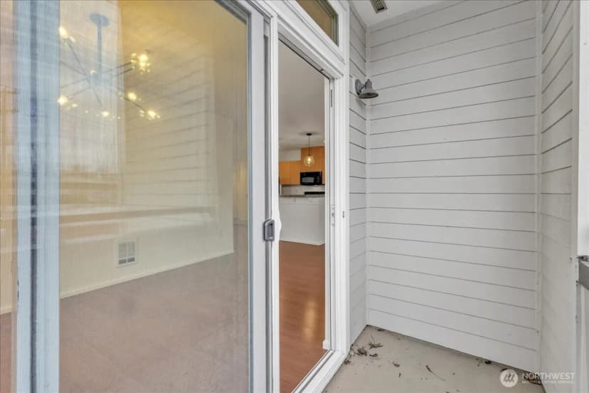 Property photo for 18 Dravus Street #207, Seattle photo 22