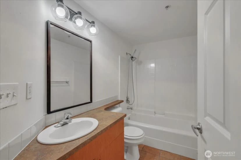 Property photo for 18 Dravus Street #207, Seattle photo 20