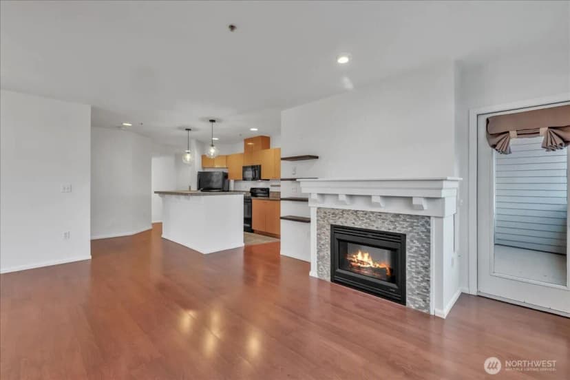 Property photo for 18 Dravus Street #207, Seattle photo 8