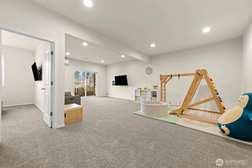 Property photo for 21056 S 37th Ct S #9, Sea Tac photo 33