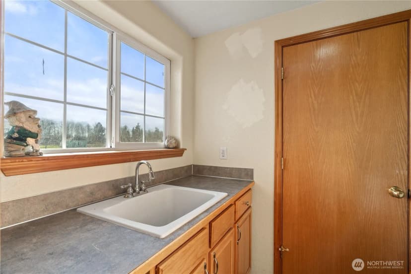 Property photo for 12 Courtney Lane, Montesano photo 12