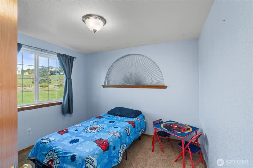 Property photo for 12 Courtney Lane, Montesano photo 16