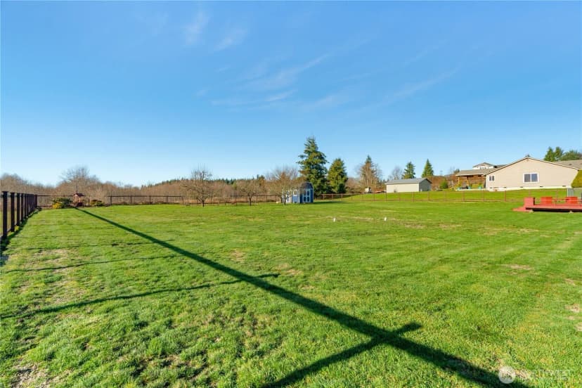 Property photo for 12 Courtney Lane, Montesano photo 31