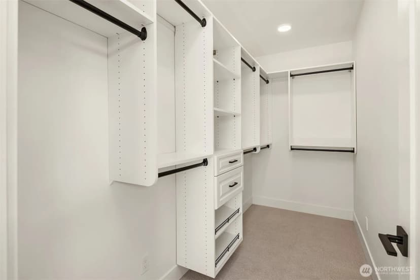 Property photo for 4421 2nd Avenue Ne, Seattle photo 17
