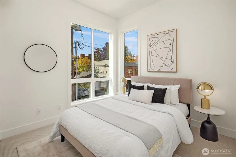 Property photo for 4421 2nd Avenue Ne, Seattle photo 19