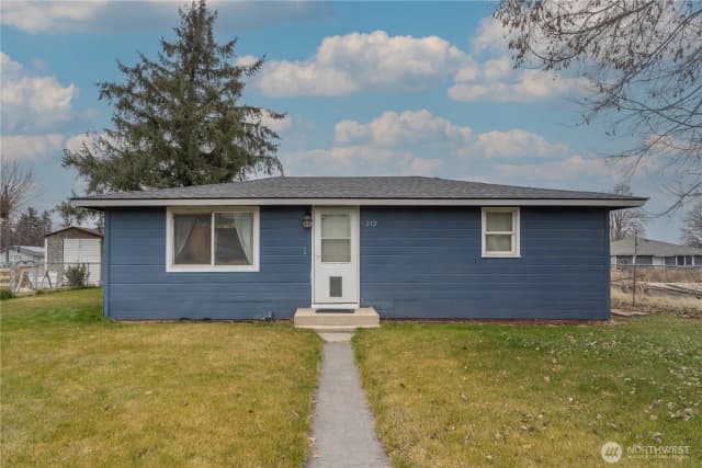 Property photo for 212 E 6th Avenue, Warden