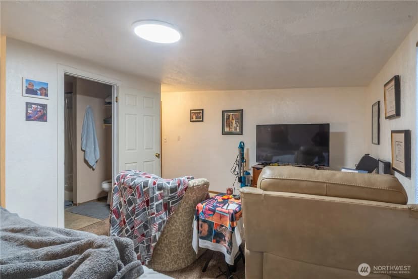 Property photo for 212 E 6th Avenue, Warden photo 13