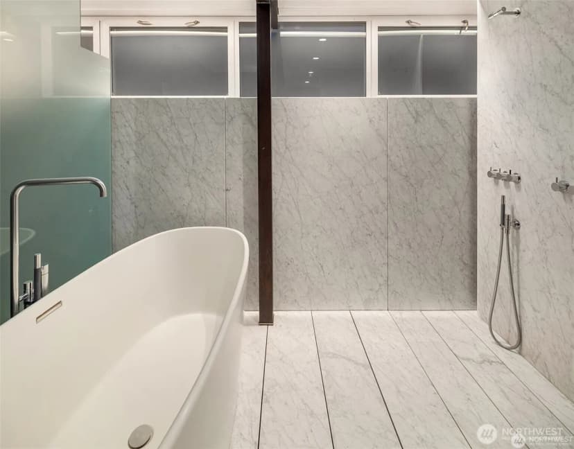 Property photo for 1207 26th Avenue E, Seattle photo 17