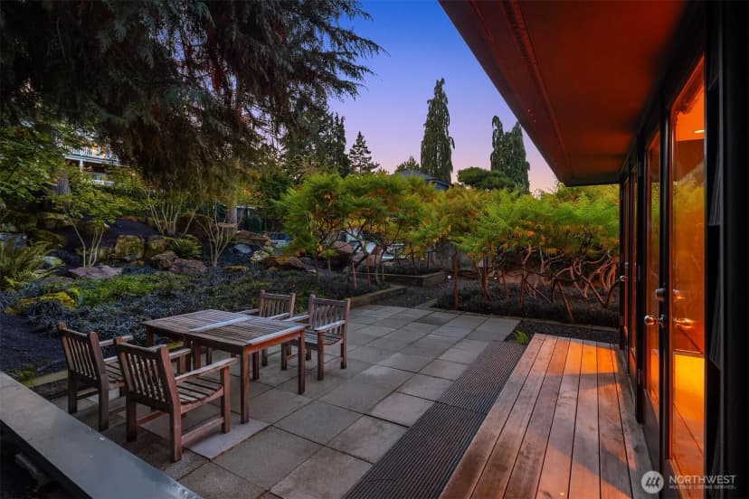 Property photo for 1207 26th Avenue E, Seattle photo 24
