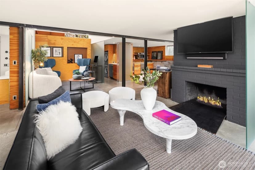 Property photo for 1207 26th Avenue E, Seattle photo 9