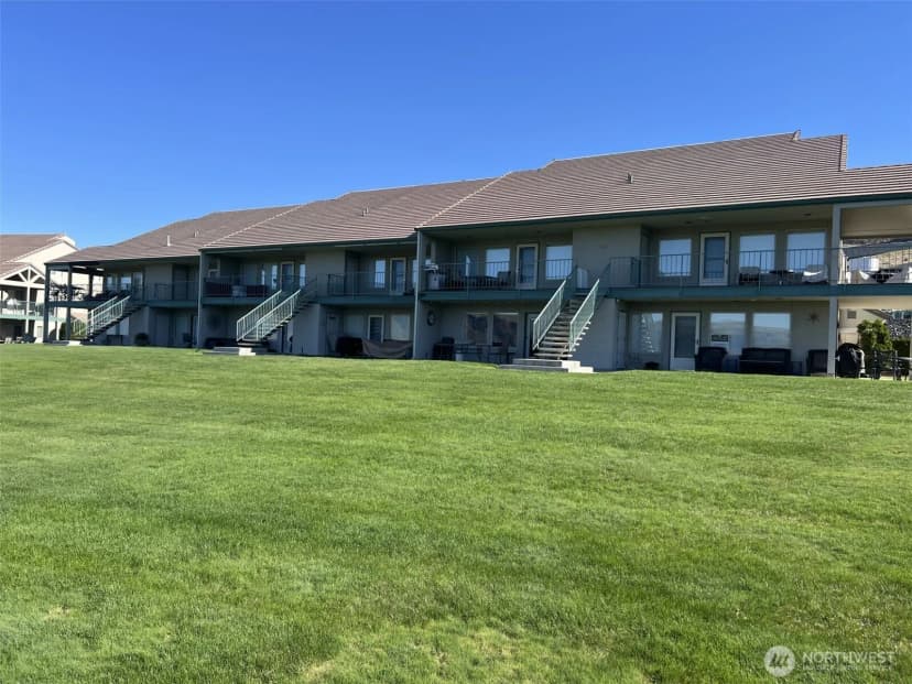 Property photo for 8997 Crescent Bar Road Nw #c118, Quincy photo 2