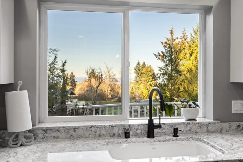 Property photo for 1063 Tamarack Lane, Port Angeles photo 8