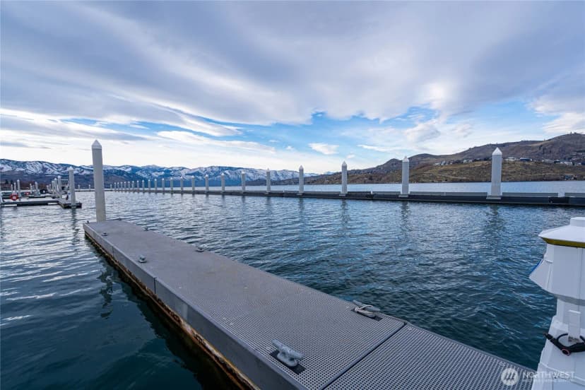 Property photo for 1350 W Woodin Avenue #fde1, Chelan photo 3