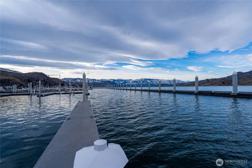 Property photo for 1350 W Woodin Avenue #fde1, Chelan photo 4