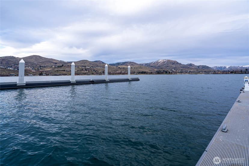 Property photo for 1350 W Woodin Avenue #fde1, Chelan photo 5