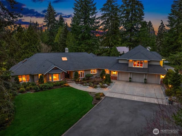 Property photo for 21712 Ne 144th Place, Woodinville photo 2
