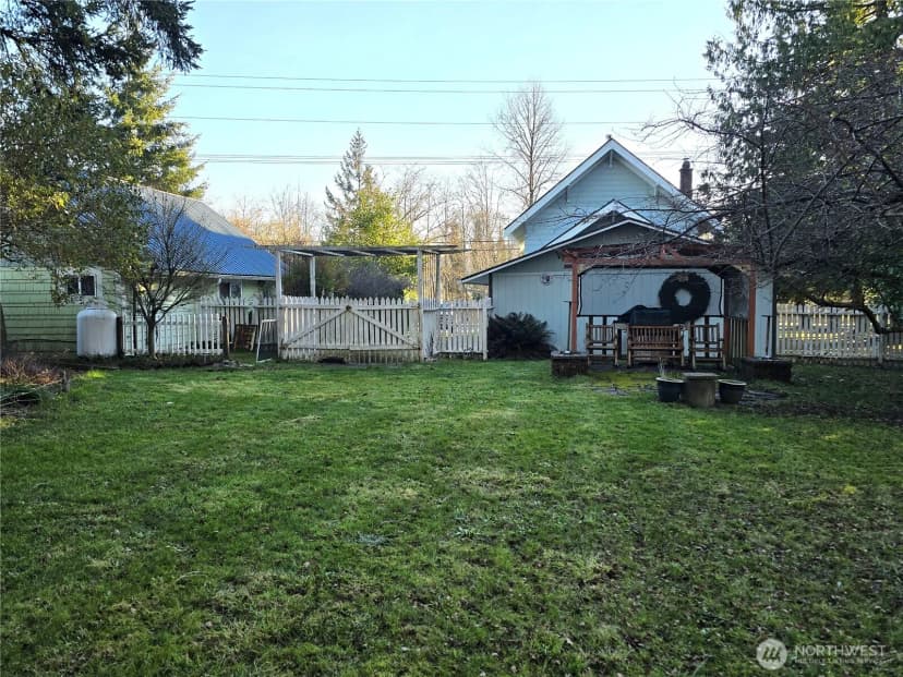 Property photo for 1008 E Pioneer, Montesano photo 8