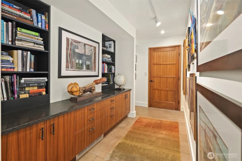 Property photo for 1561 Magnolia Boulevard W, Seattle photo 20