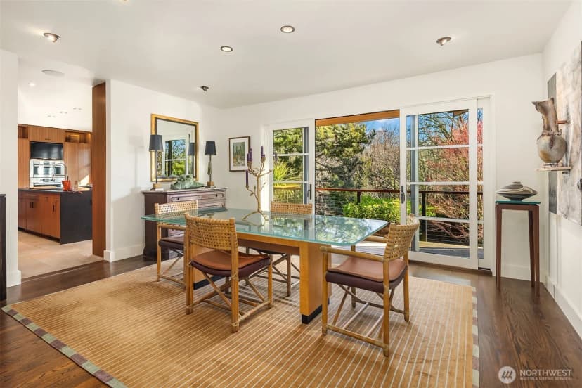 Property photo for 1561 Magnolia Boulevard W, Seattle photo 7