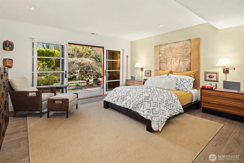Property photo for 1561 Magnolia Boulevard W, Seattle photo 24