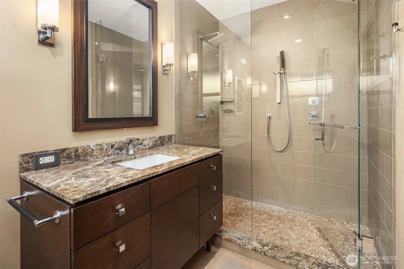 Property photo for 1561 Magnolia Boulevard W, Seattle photo 19
