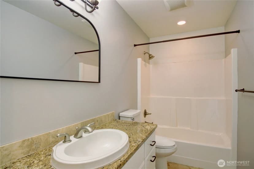 Property photo for 23090 Buchanan Street, Mount Vernon photo 24