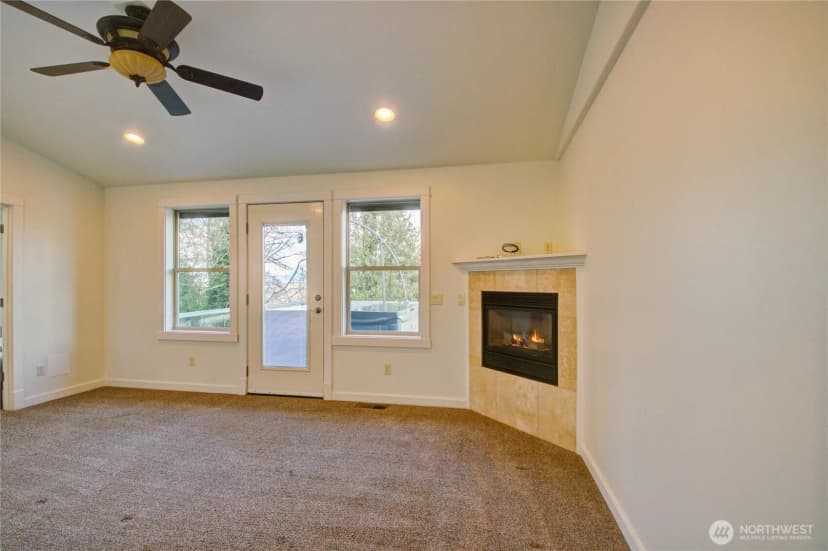 Property photo for 23090 Buchanan Street, Mount Vernon photo 14