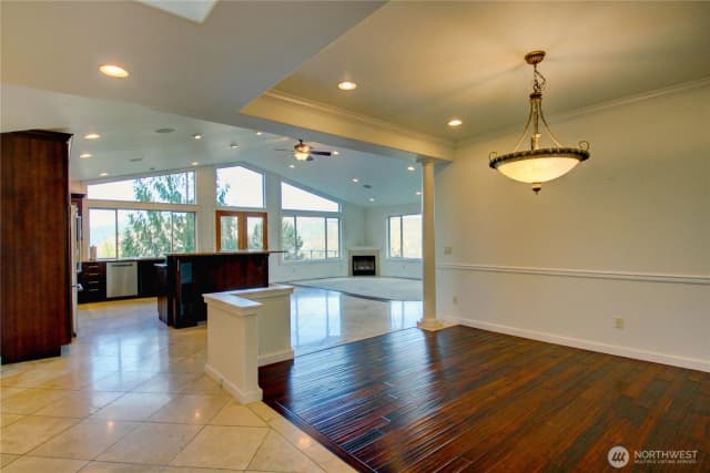Property photo for 23090 Buchanan Street, Mount Vernon photo 5
