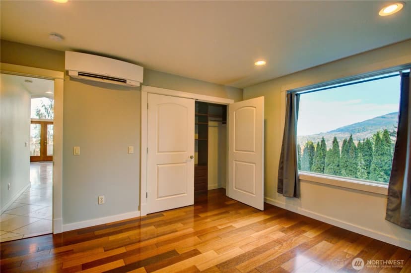 Property photo for 23090 Buchanan Street, Mount Vernon photo 23
