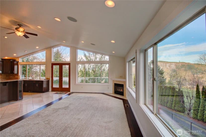 Property photo for 23090 Buchanan Street, Mount Vernon photo 13