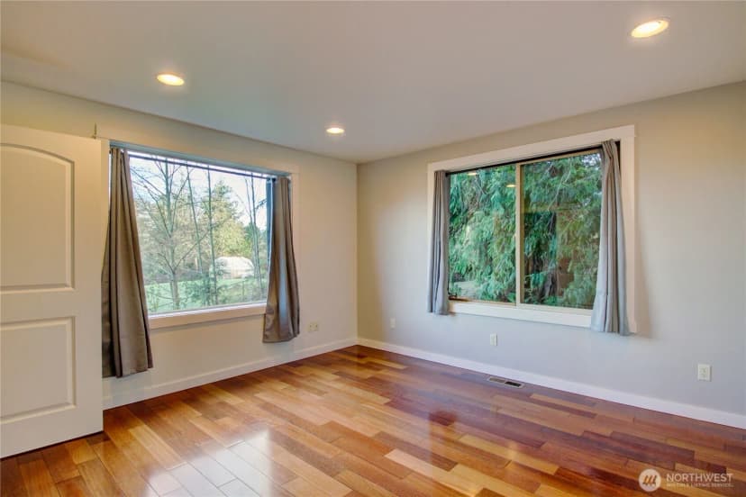 Property photo for 23090 Buchanan Street, Mount Vernon photo 22