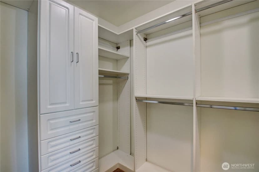 Property photo for 23090 Buchanan Street, Mount Vernon photo 17