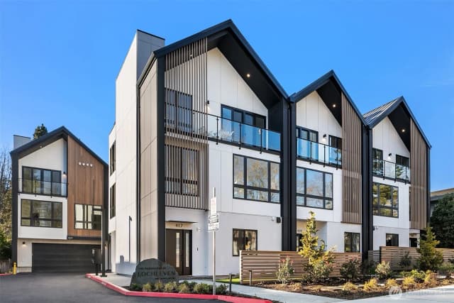 Property photo for 413 99th Avenue Ne, Bellevue