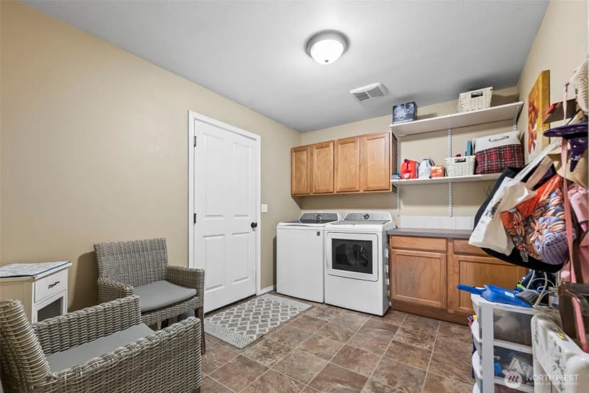 Property photo for 810 Cody Street Se, Rainier photo 12